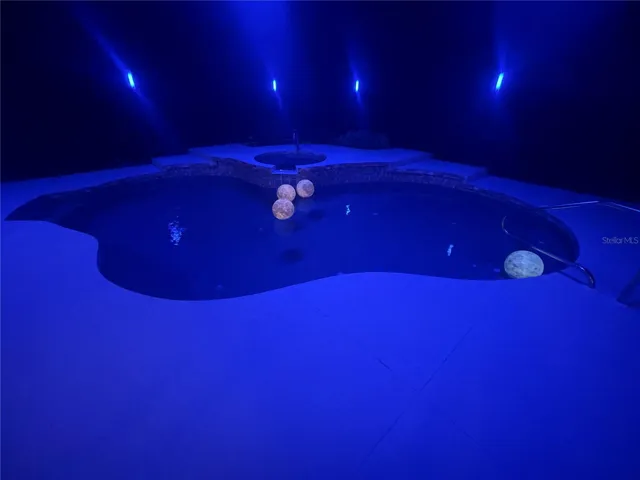 Evenings around the pool