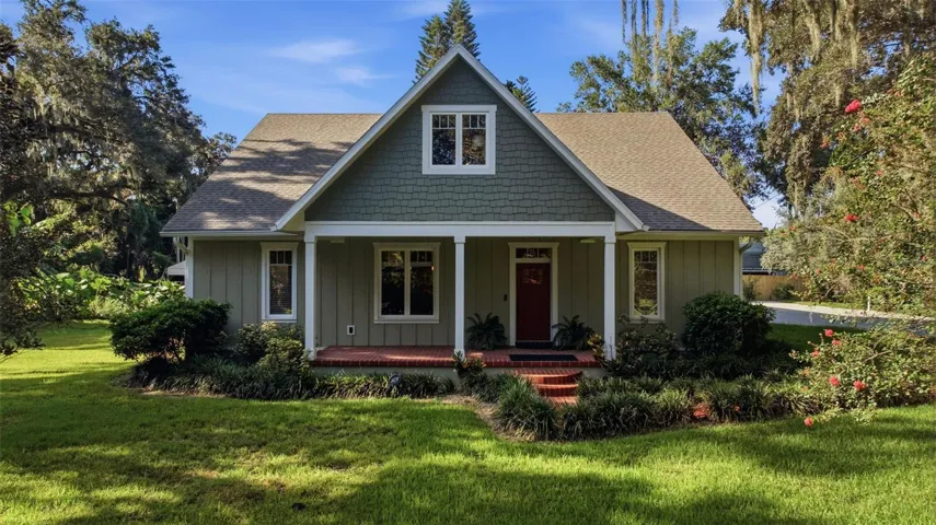 Charming Craftsman newer construction