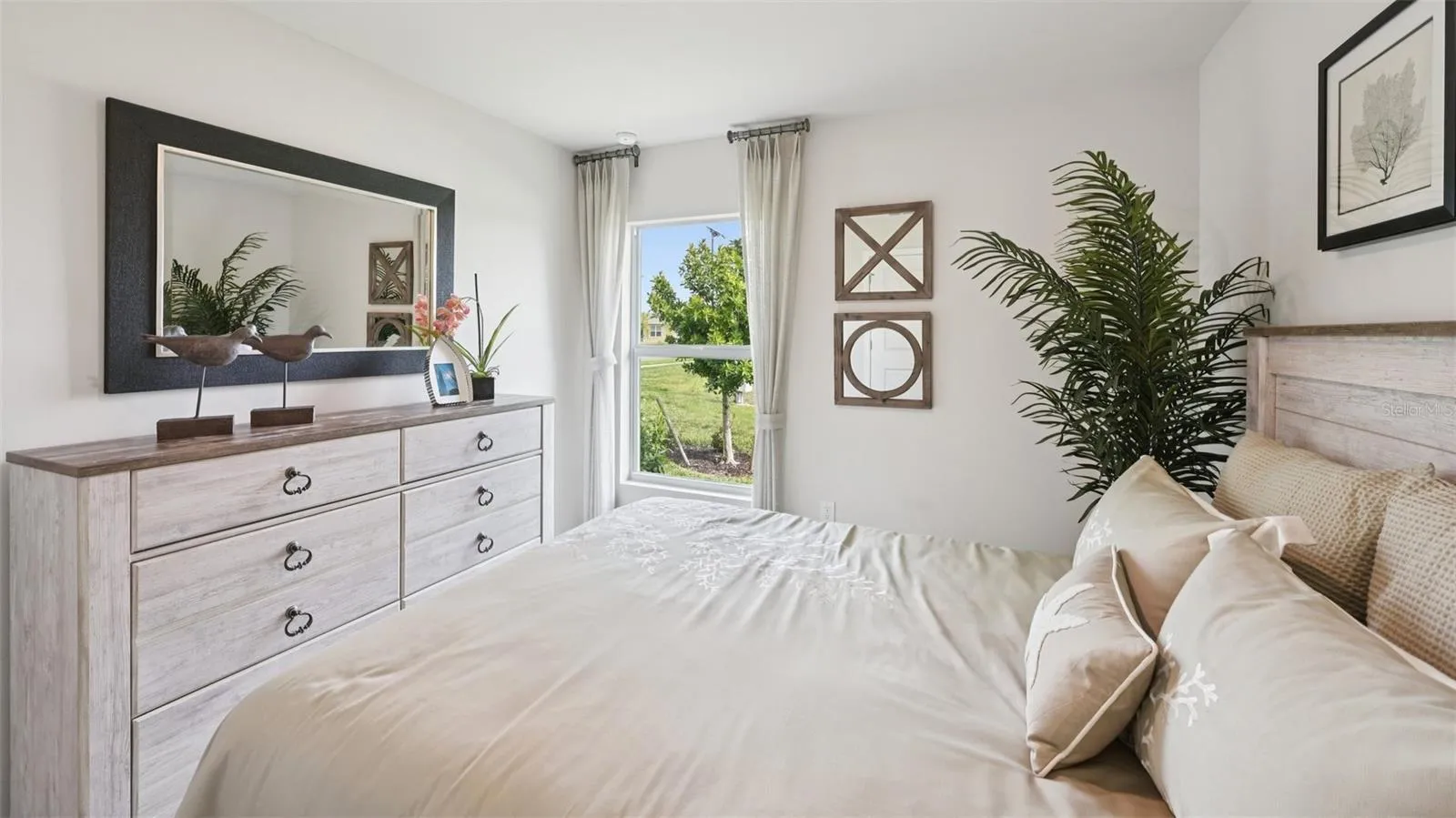 MODEL HOME