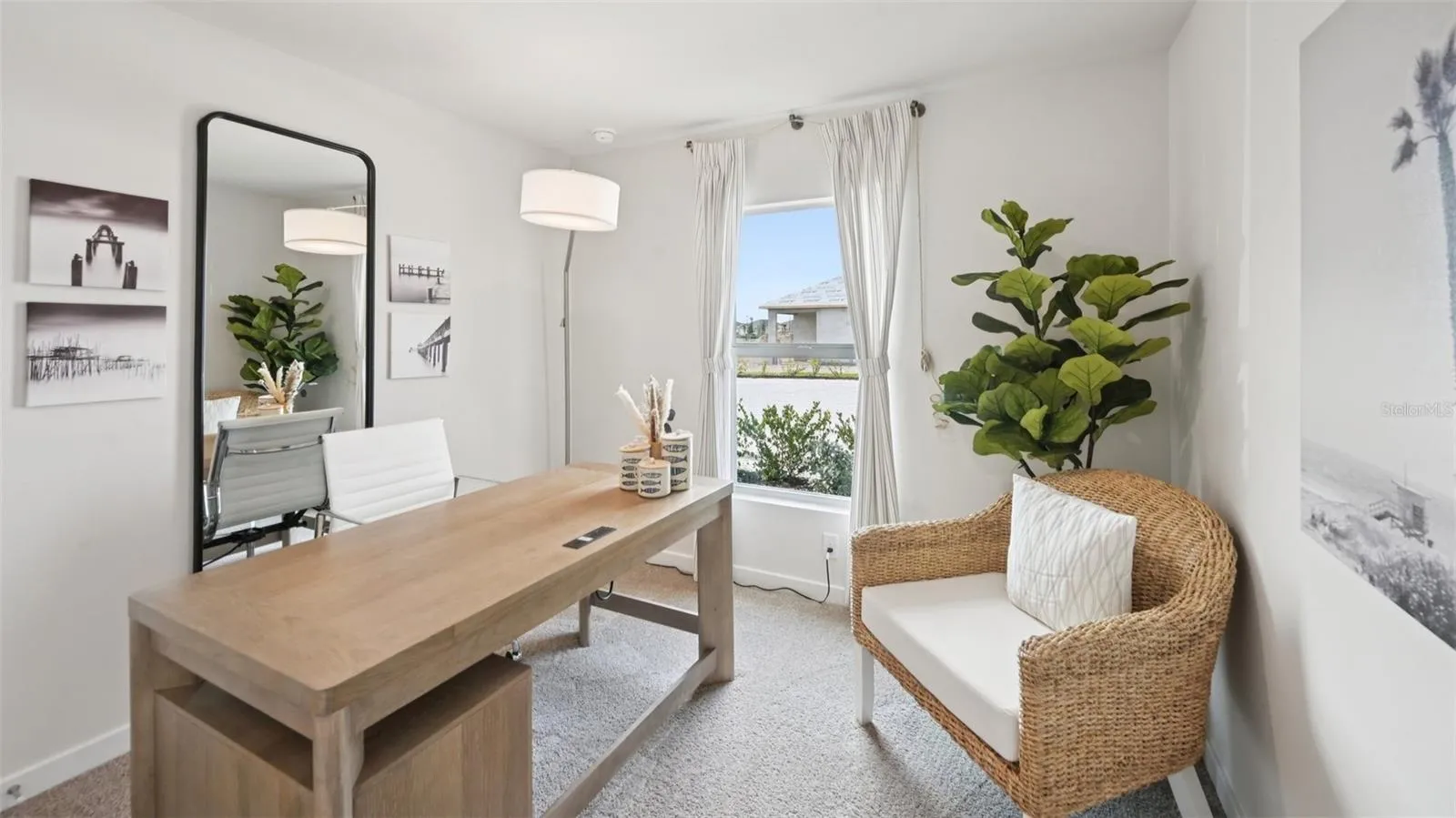 MODEL HOME