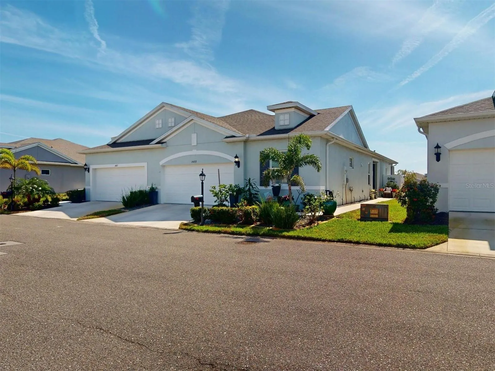 24313 Westgate Blvd - grogeous home!