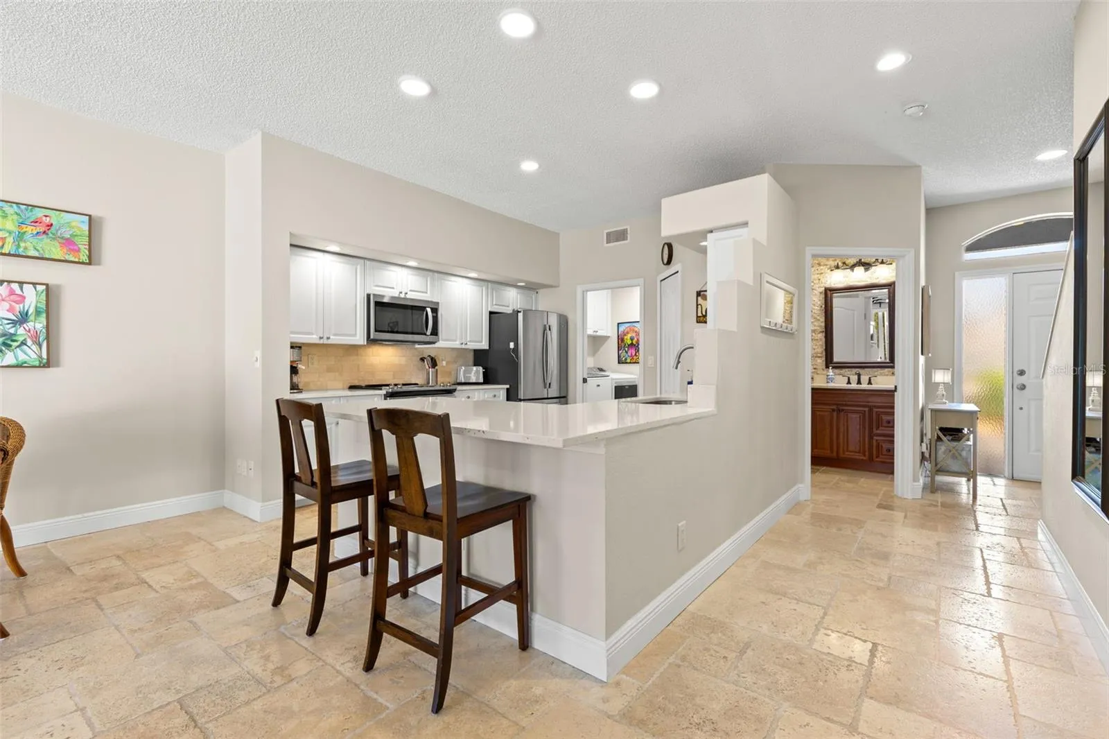 Open kitchen with breakfast bar