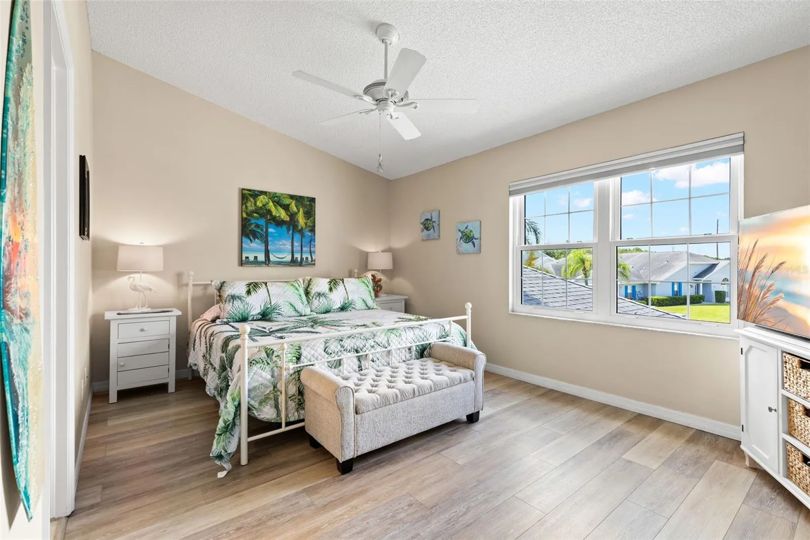 Primary suite