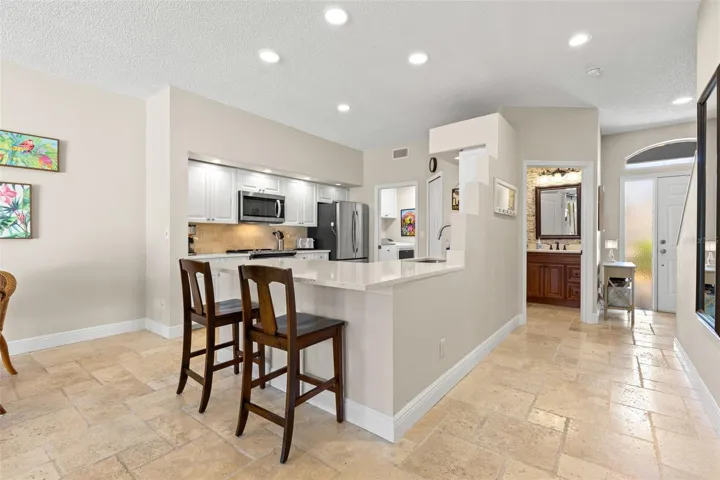 Open kitchen with breakfast bar