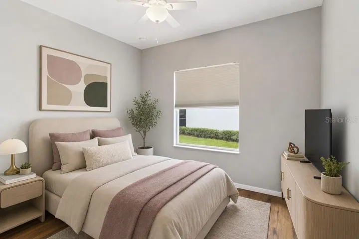 #2 Bedroom with closet