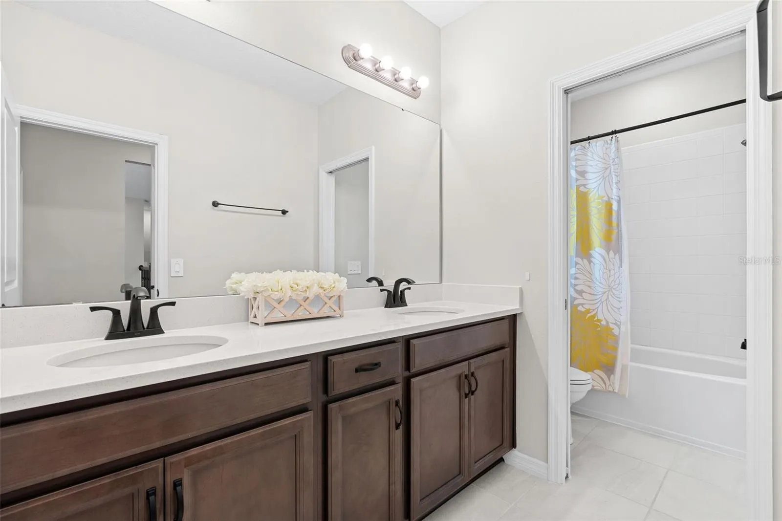 Fourth full bath.