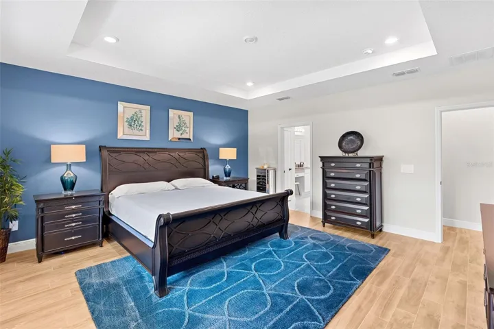 Main floor primary suite.