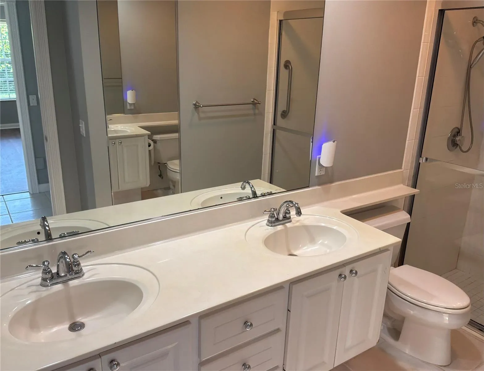 Cultured marble top
