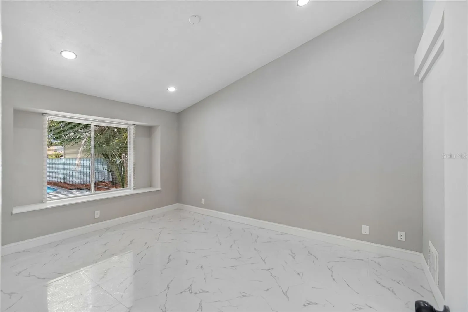 3315 Silverpond Dr, Plant City, Florida 33566 — photo 14