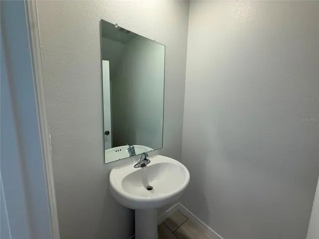 1170