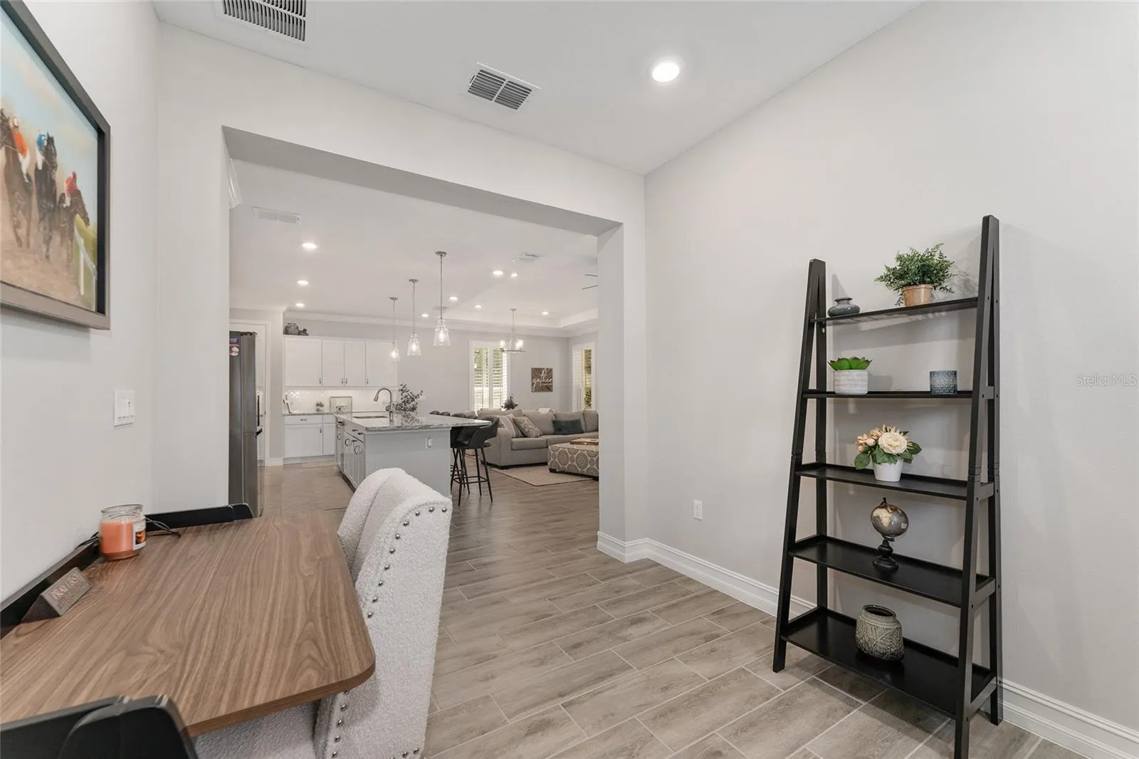 FLEX ROOM/OFFICE