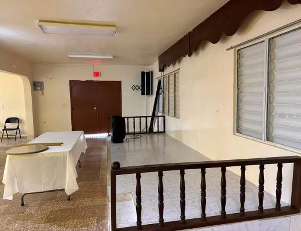 Salón de actividades nivel inferior