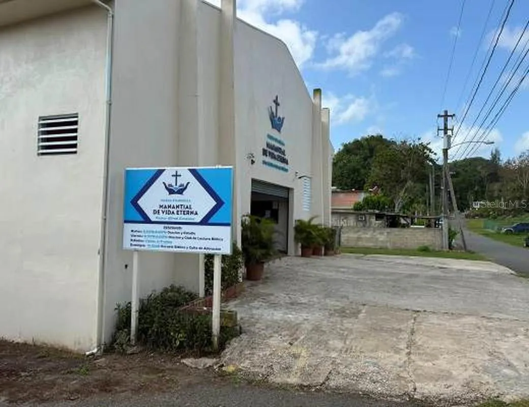 Fachada izquierda