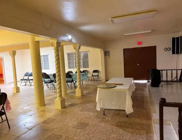 Salón de actividades nivel inferior