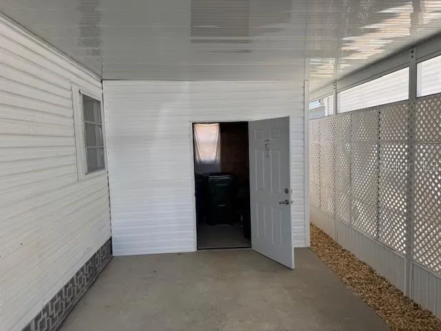 Lanai on Right Side with Storage Area