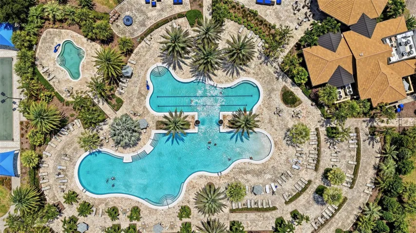 Cluhouse Pool