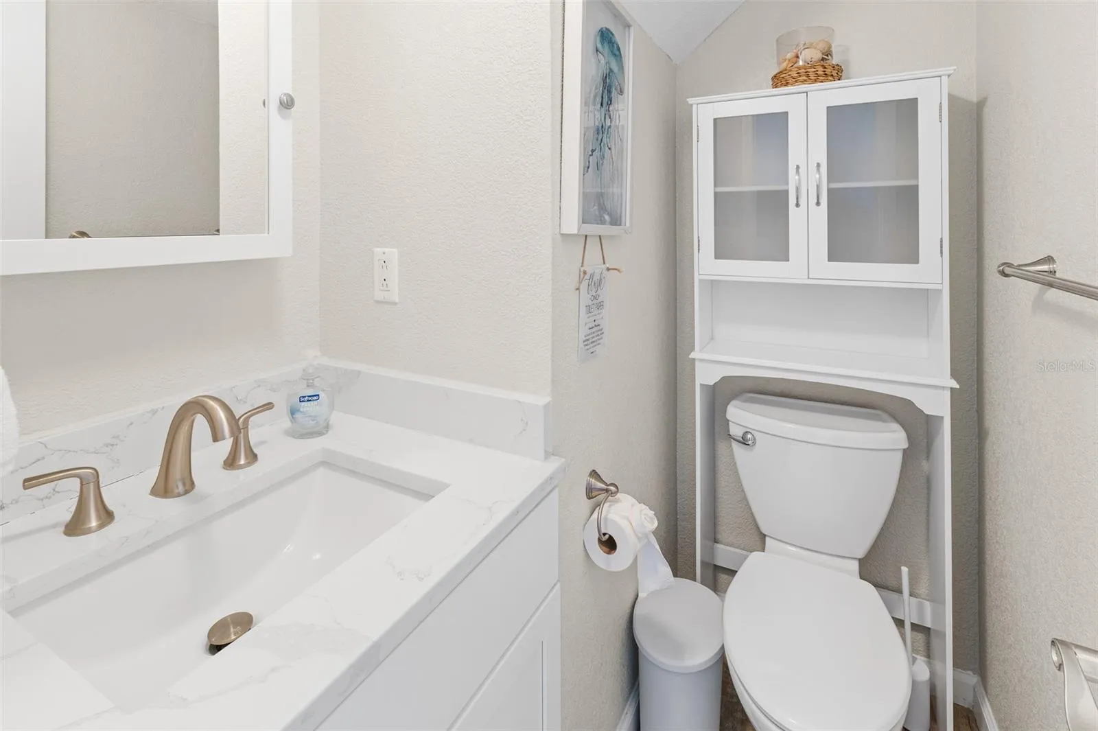 1st Floor Bathroom