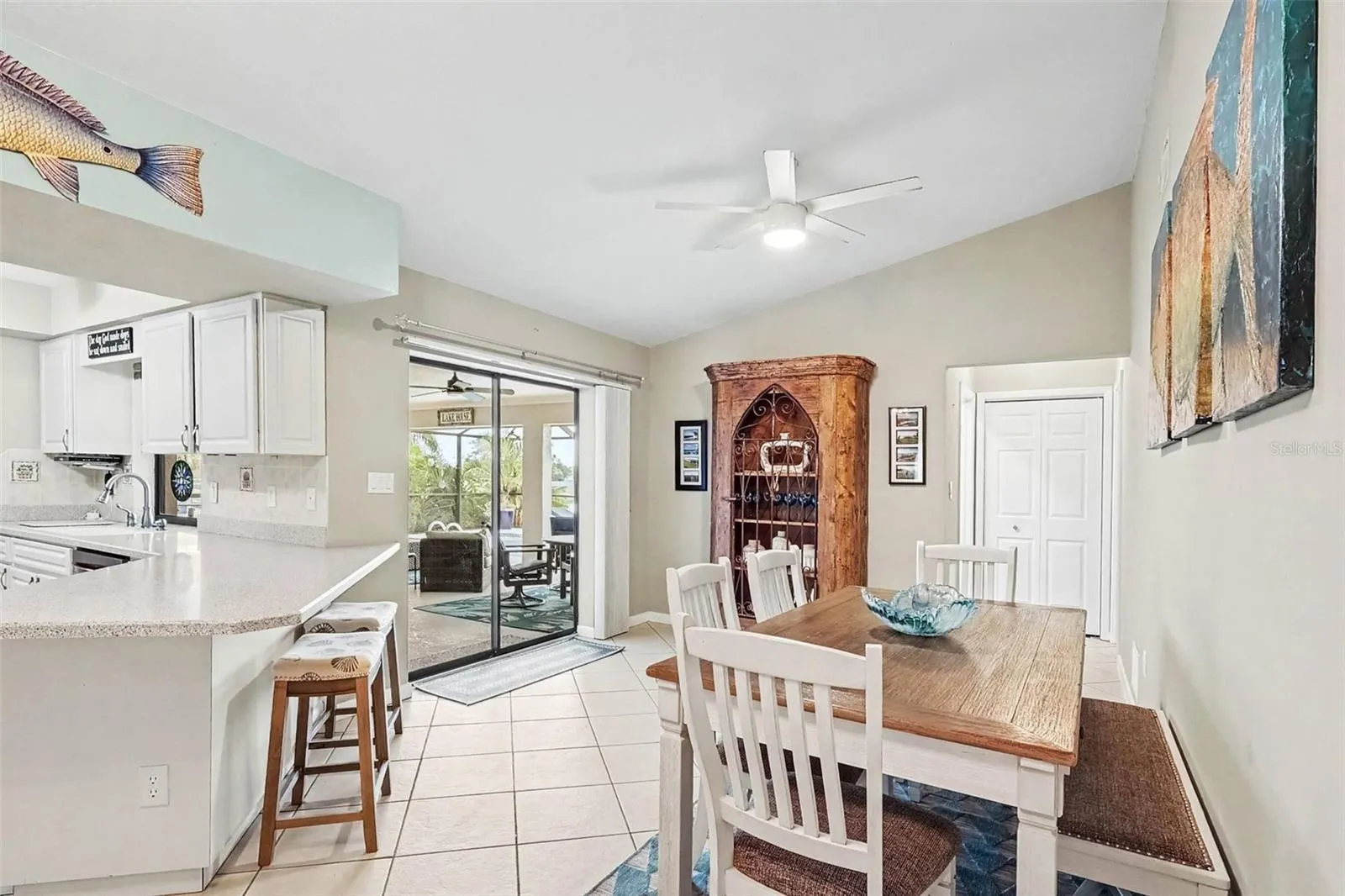 Kitchen and Breakfast table