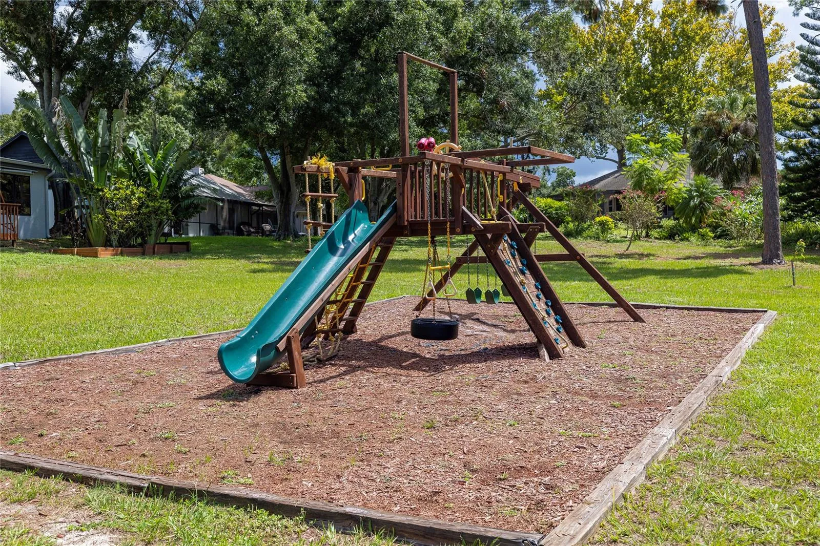 Communiity playground