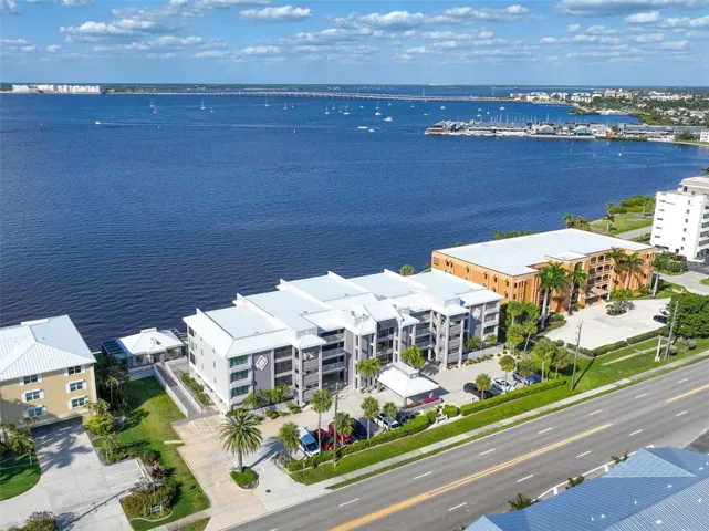 Spectacular harbor views