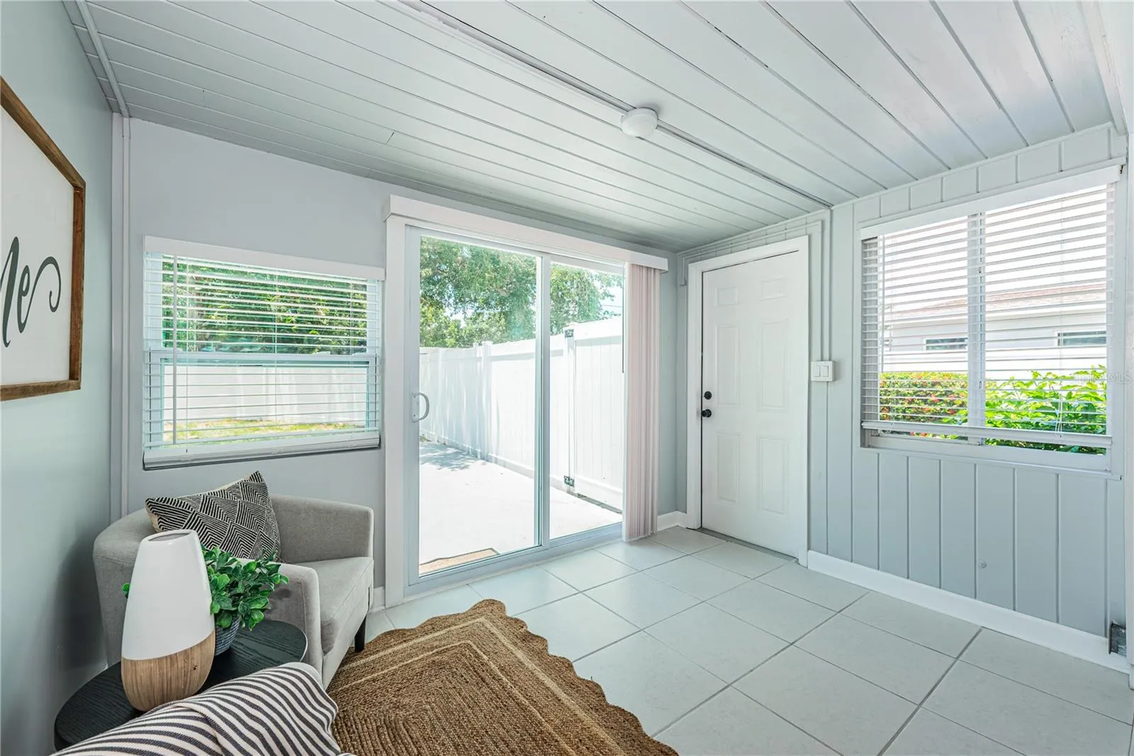 27’x15’ Fam Rm Exit d to Patio, Fenced Yard