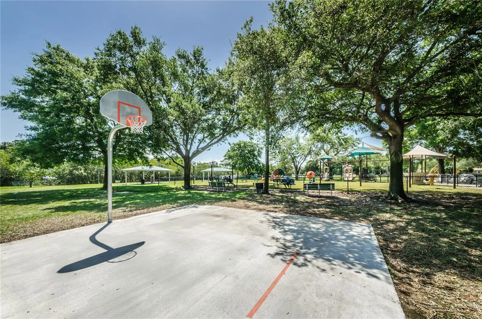 Crisp Park Basketball Area