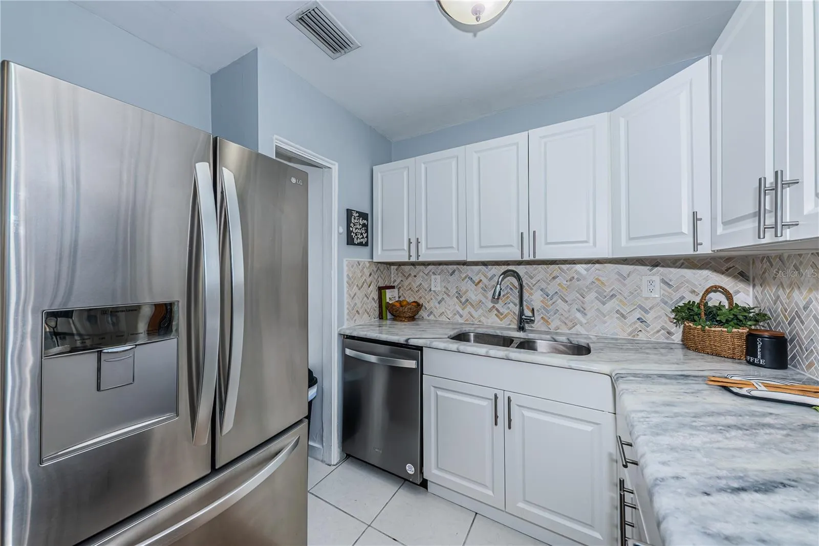 14.6’x7.2’ Stainless, Quartz Lot of Storage