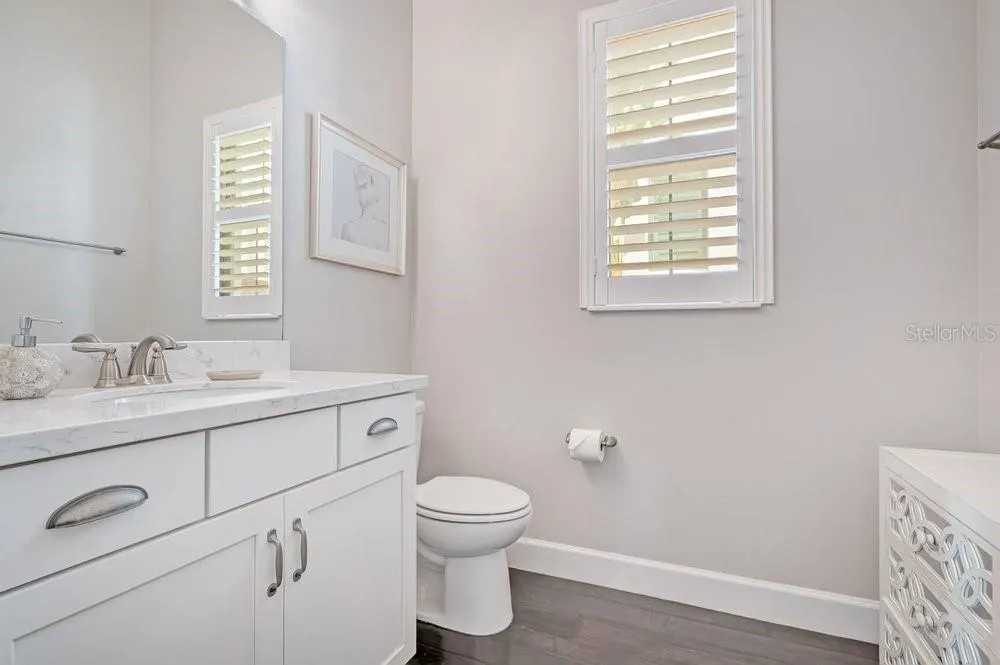 Powder room