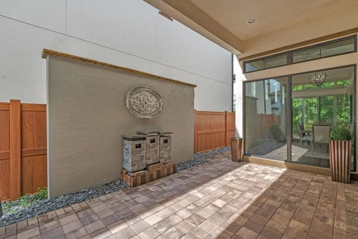 Covered Lanai
