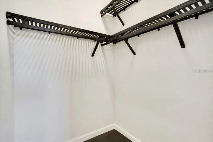 Walk-in closet