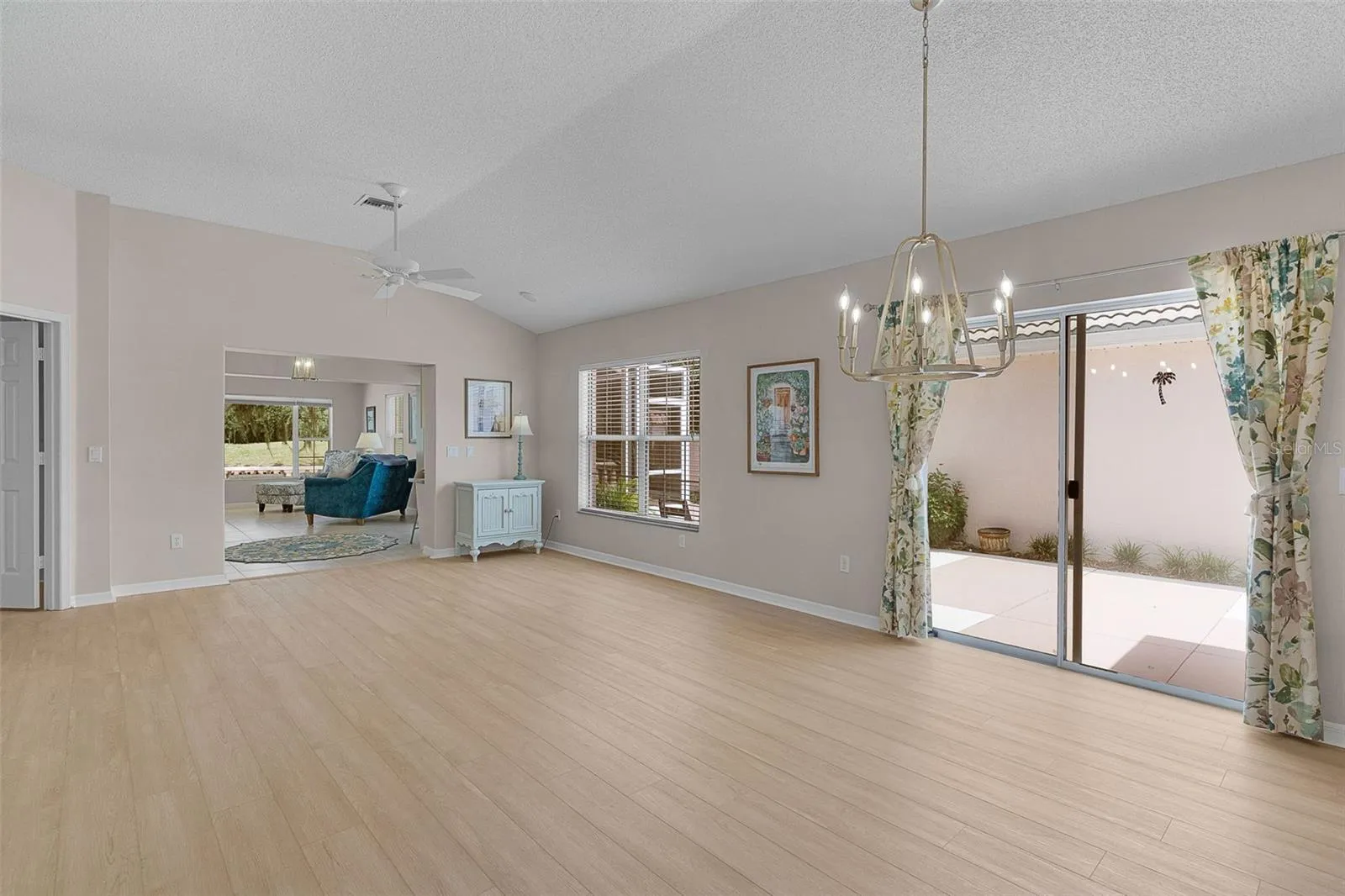 Living/Dining