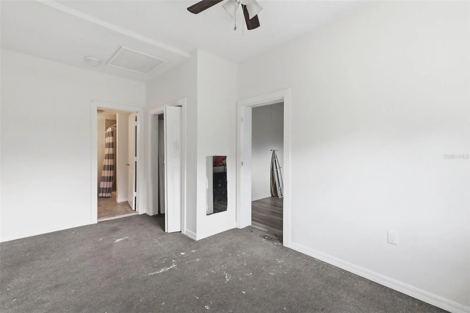 INTERIOR BUILDING 3