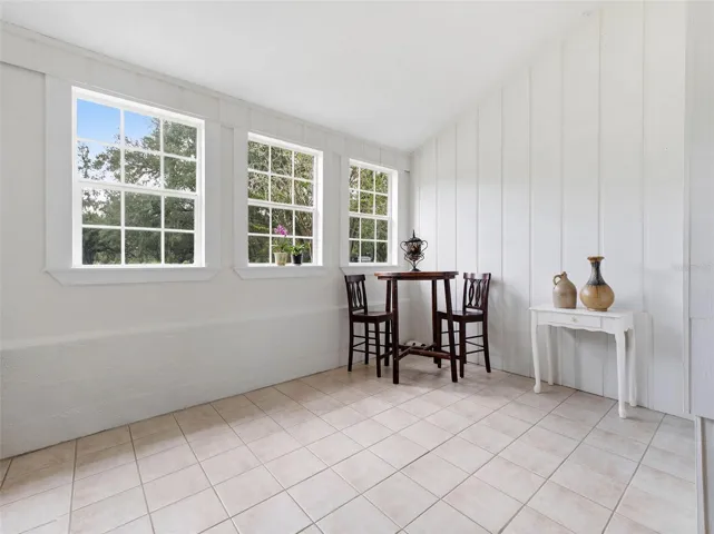 FLORIDA ROOM