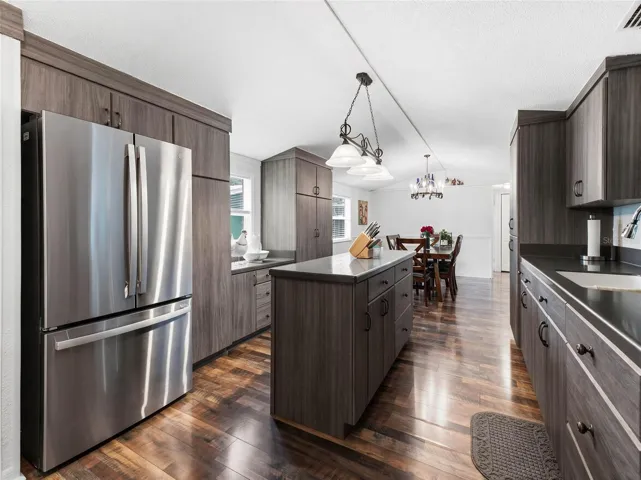 APPLIANCES INCLUDED