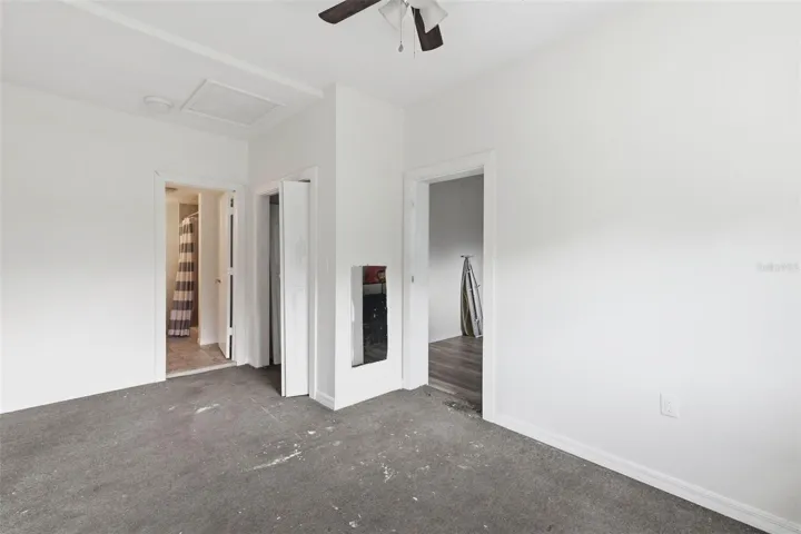 INTERIOR BUILDING 3