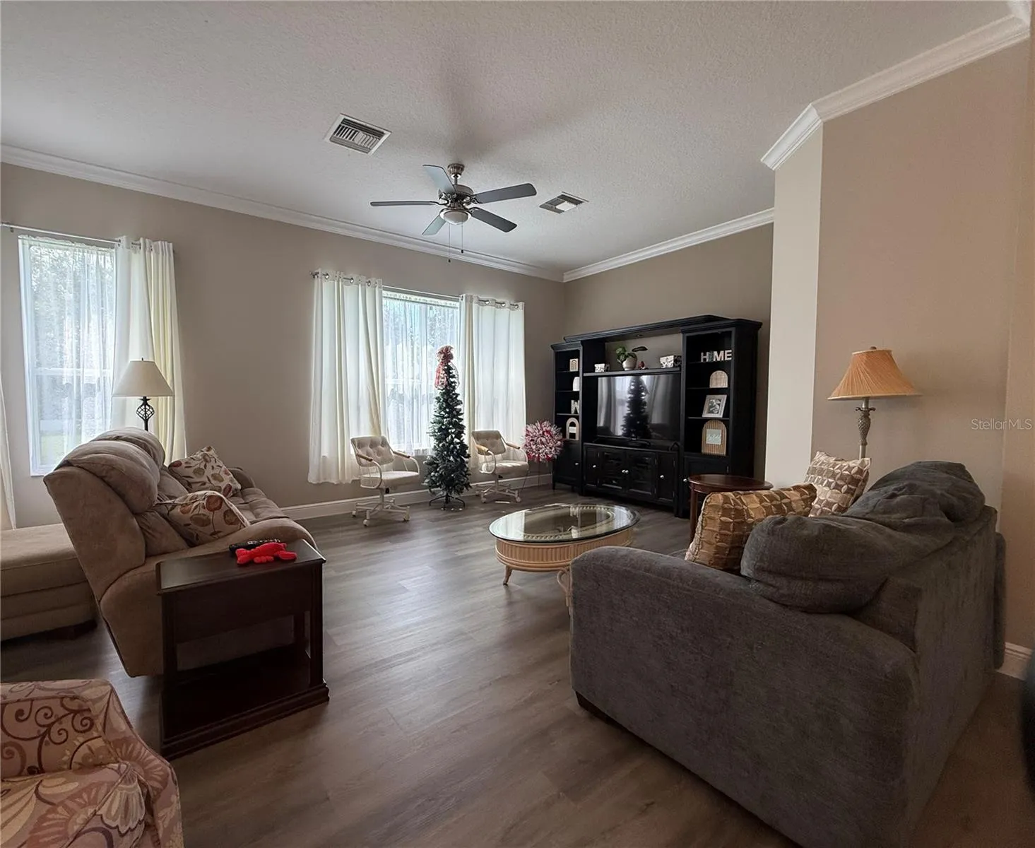 Den Furnished