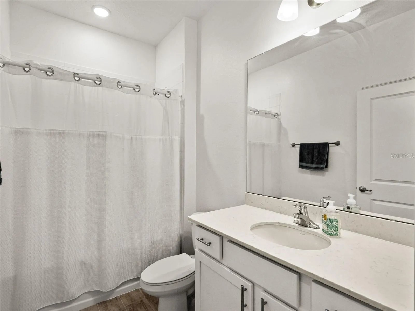Second full bath with tub/shower.