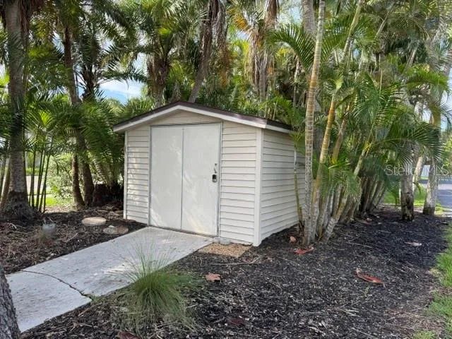 Bike shed steps away from unit