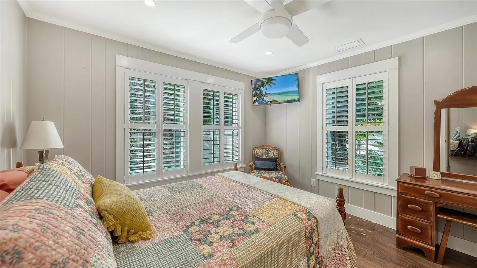Guest Room 1
