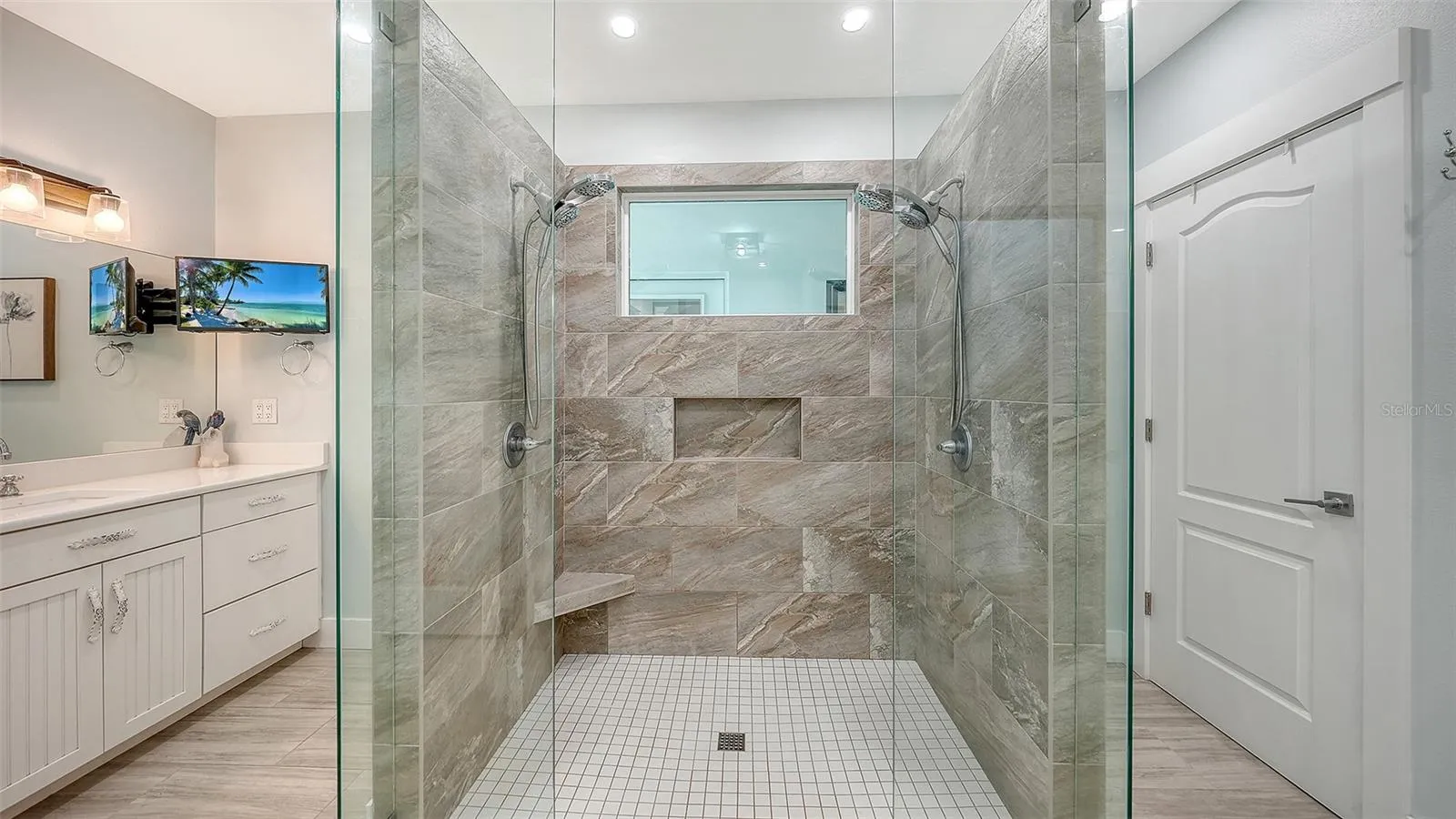 Dual Vanities