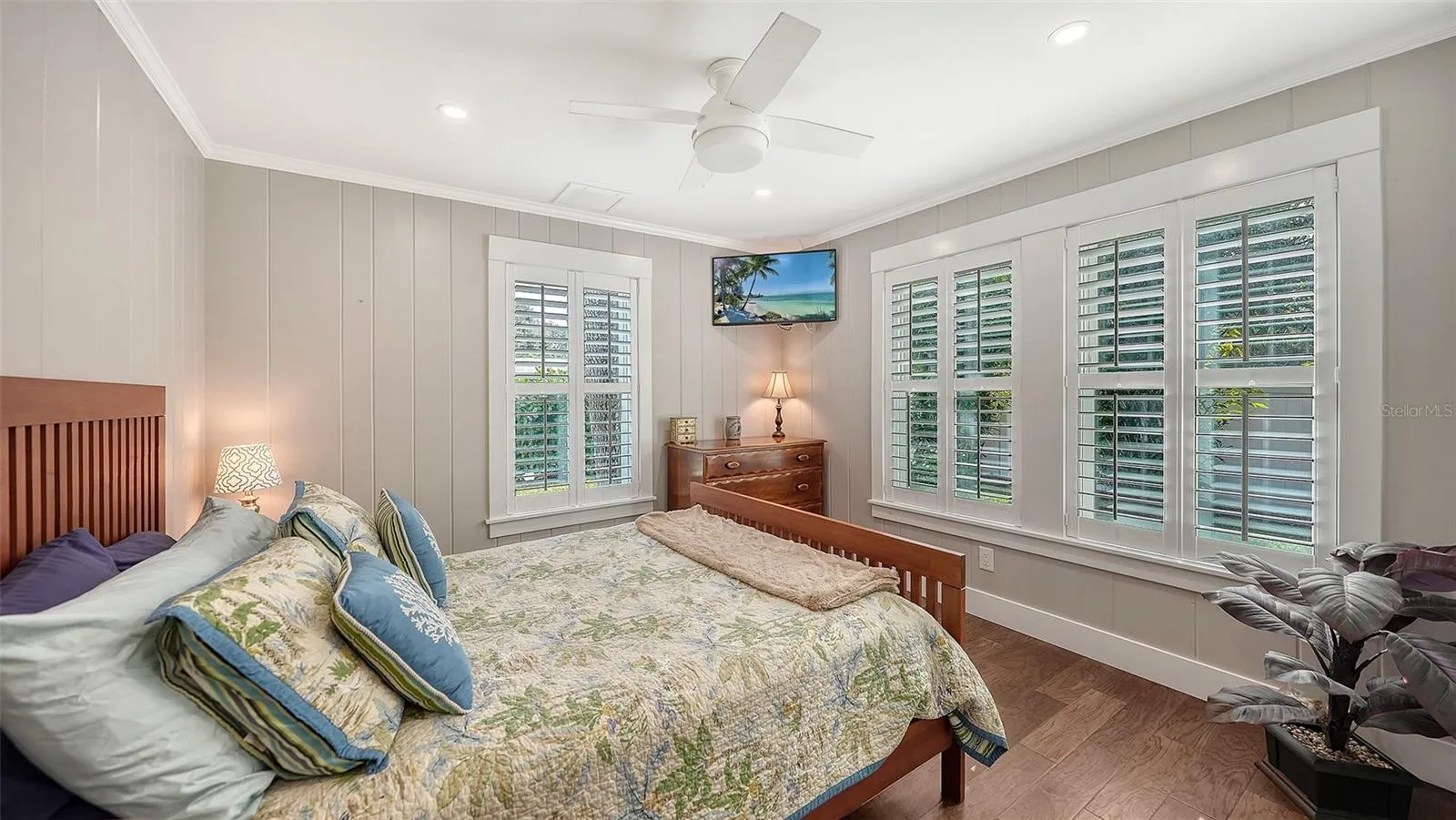 Guest Room 2
