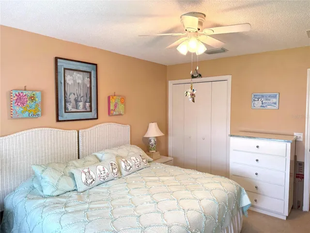 guest room Built in closet