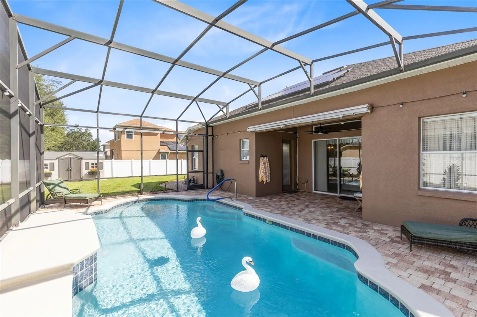 Pavered Patio & Retractable Awning