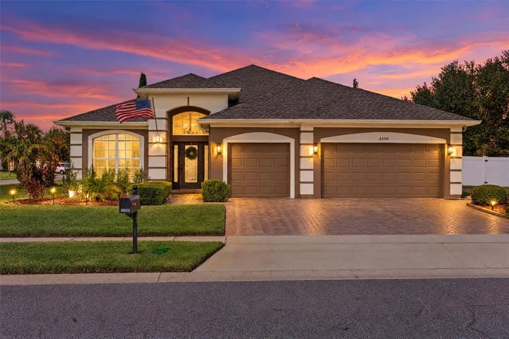 Welcome Home to 2306 Emerald Rose Way