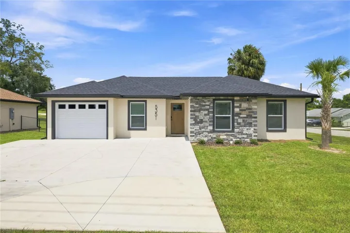 Beautifully Finished Home with Mature Palms
