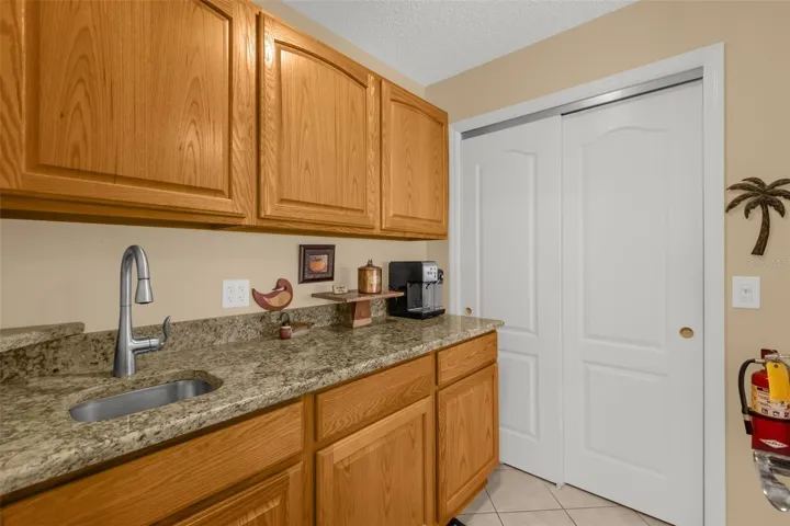 Butler pantry