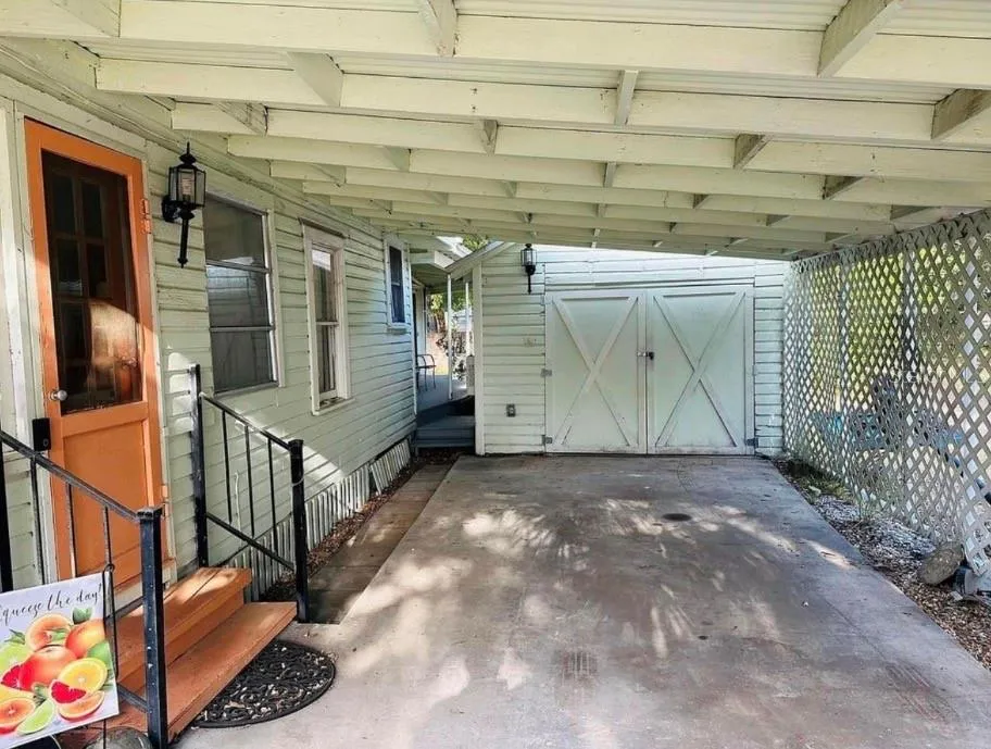 car port