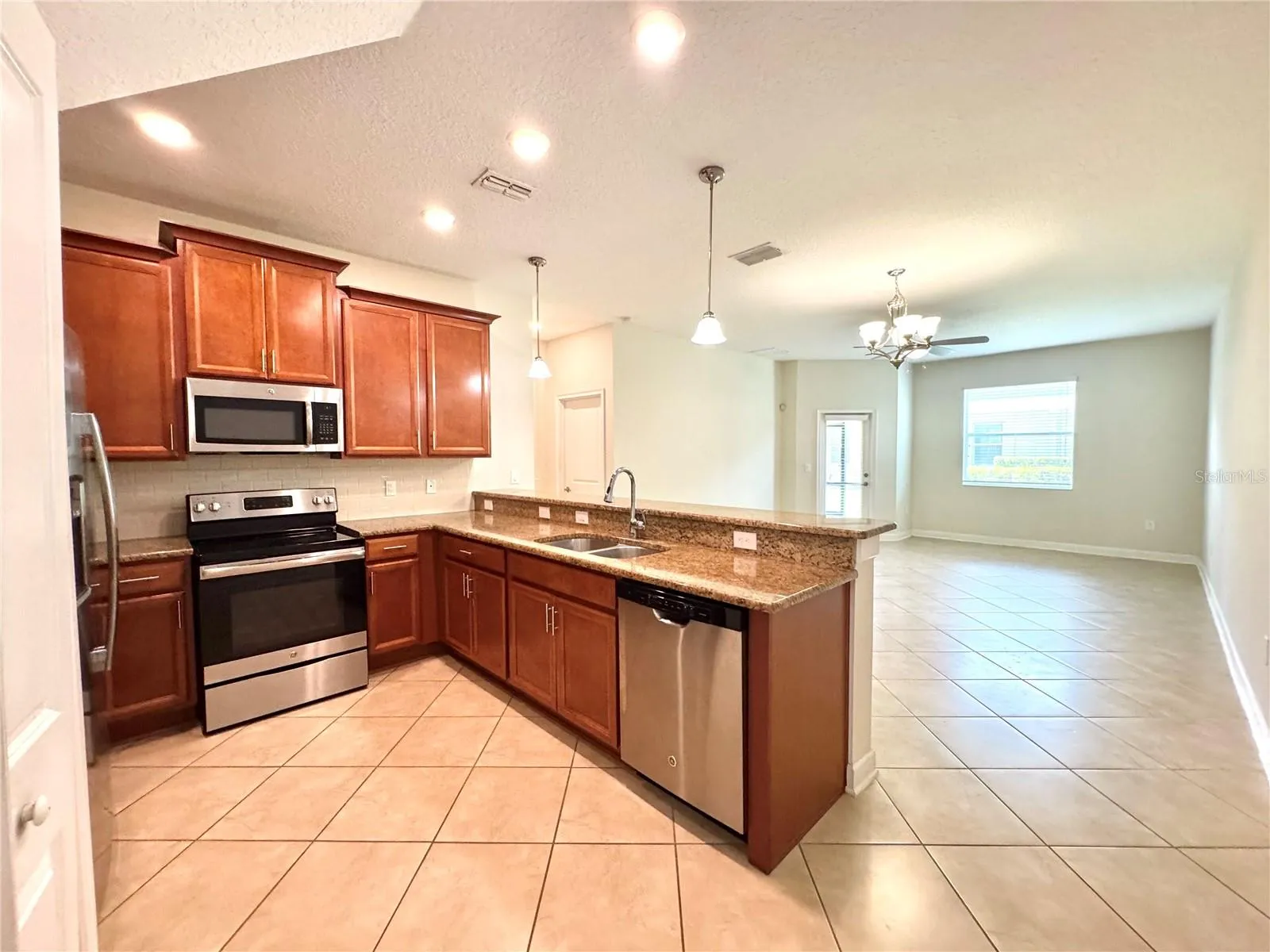 Kitchen/Living Area