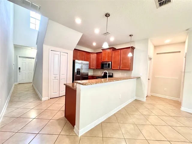 Entry/Kitchen