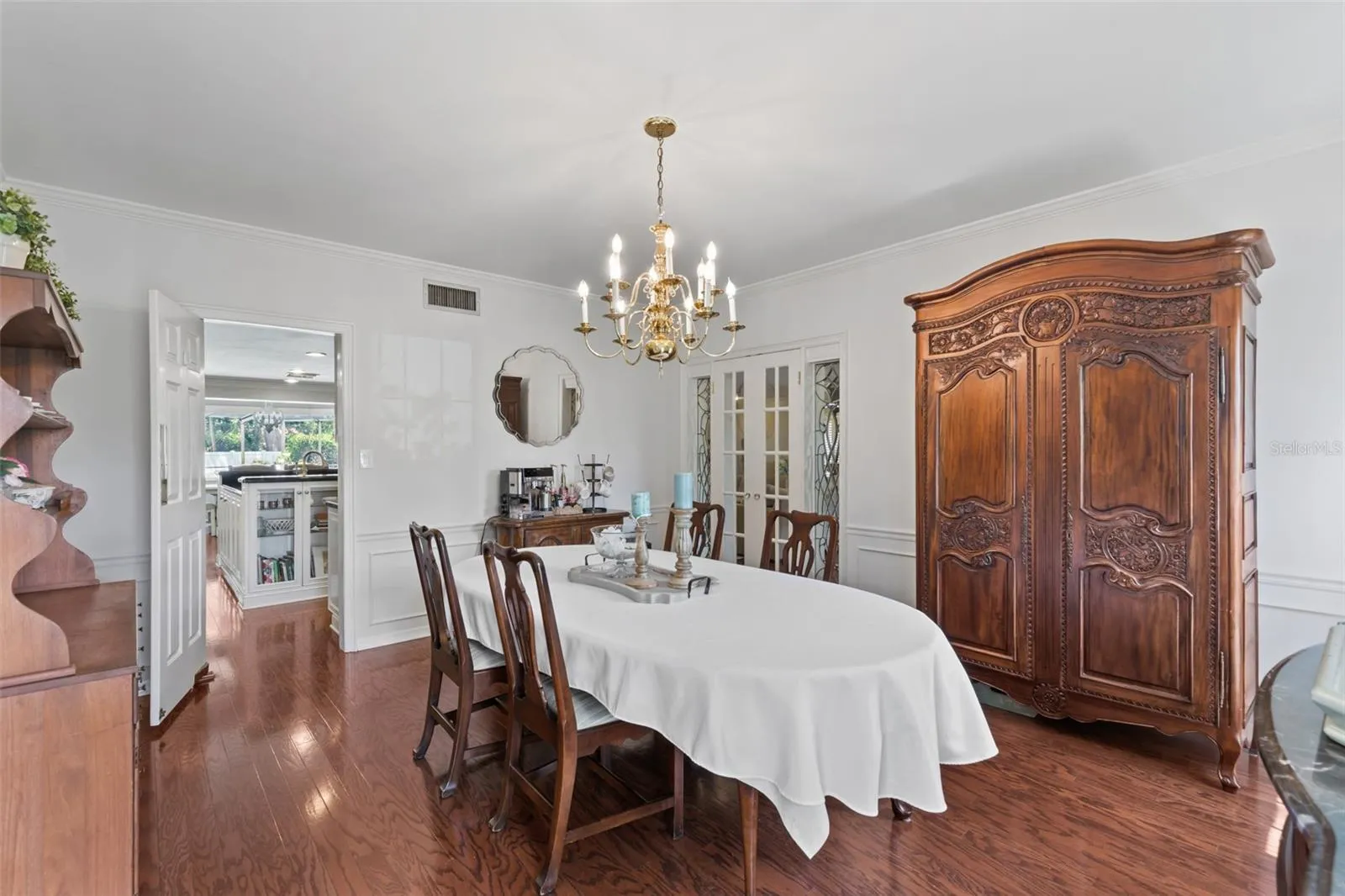 Formal dining room